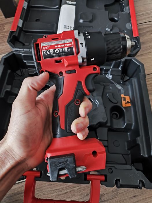 Wkrętarka Milwaukee M18 BLPDRC