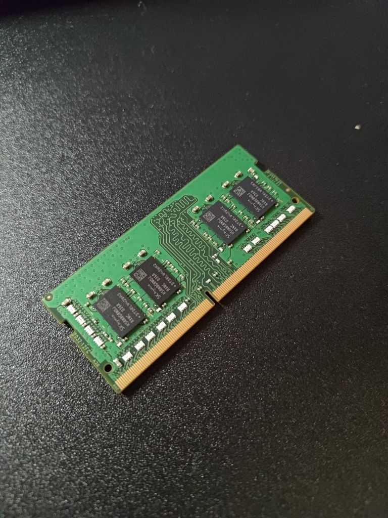 Pamięć RAM 8GB DDR4 SO-DIMM 3200MHz Hynix (HMA81GS6DJR8N-XN)