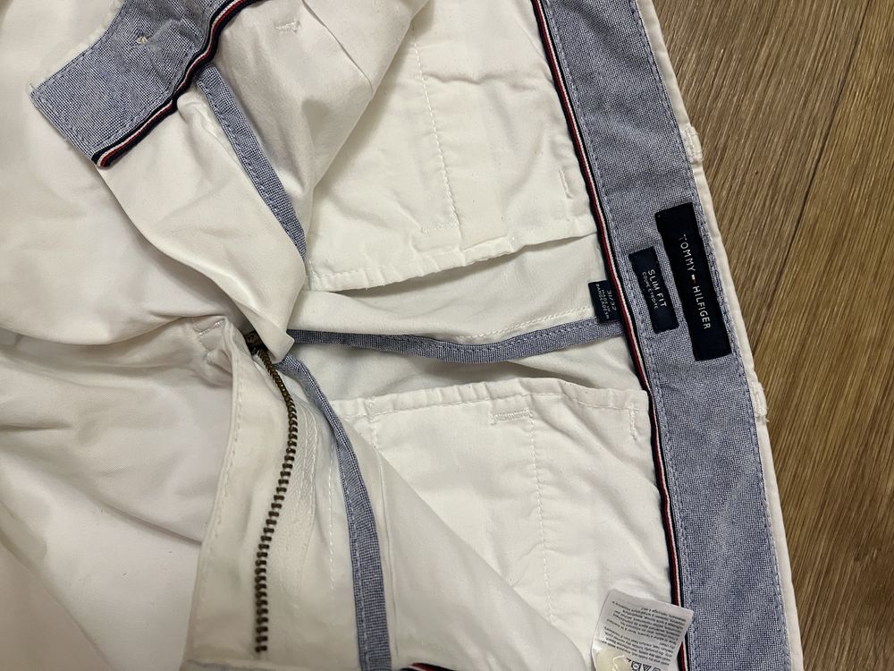 Продам чоловічі білі штани Tommy Hilfiger