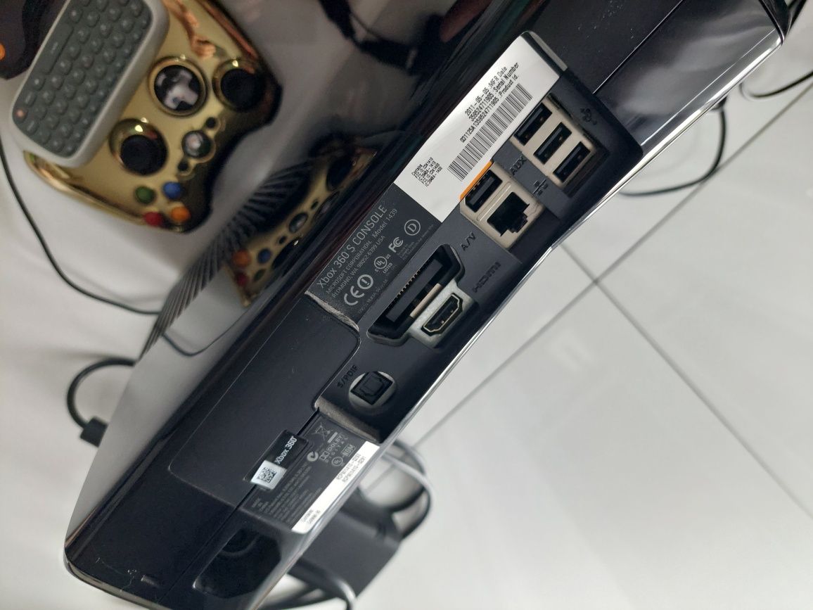 Xbox 360 konsola + gry