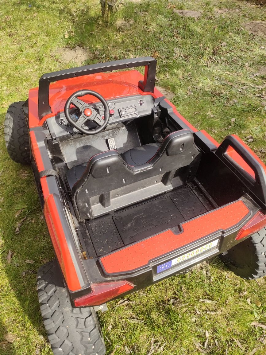 Autko elektryczne 4x4
