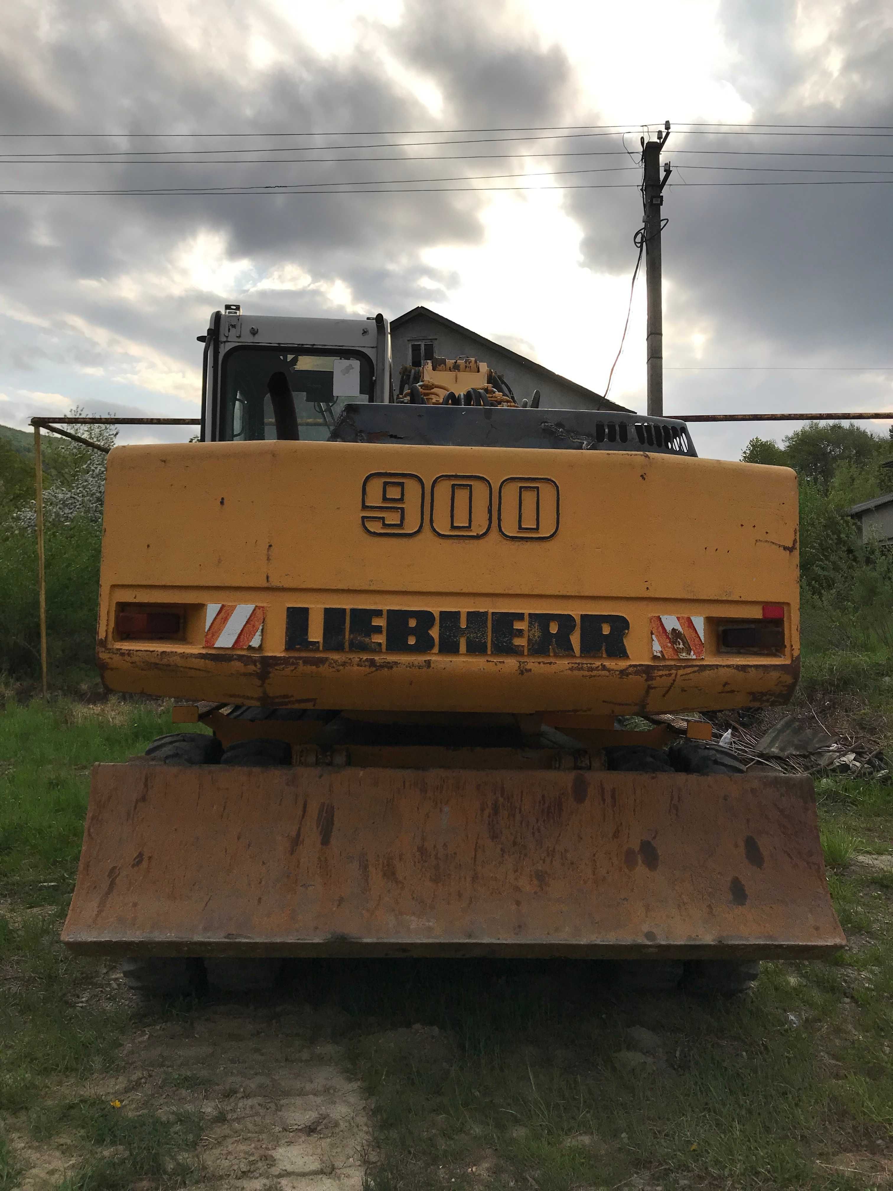 Екскаватор колісний Liebherr A 900