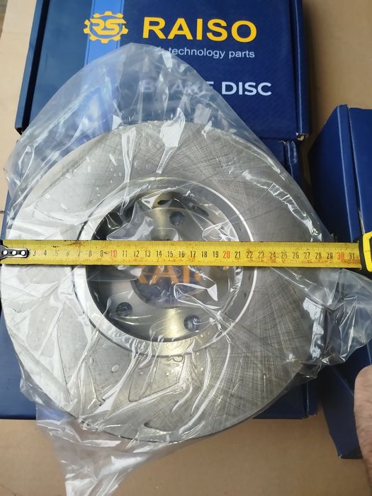 Тормозные диски Шкода тур, Гольф 4 перед.