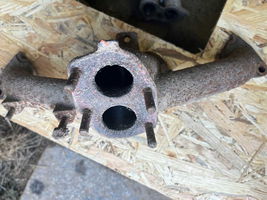 Випускний колектор ВАЗ 2101 - 2107