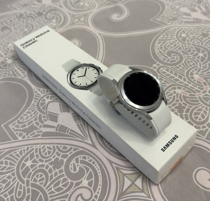 Samsung Galaxy watch 4 classic, смарт годинник