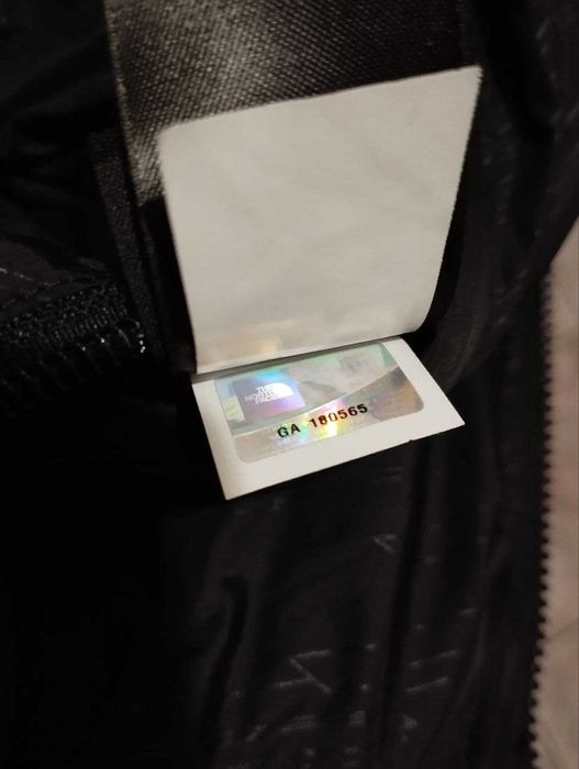 Продам оригінальну двосторонню куртку The North Face