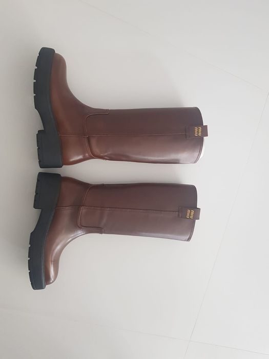 Dostępne od  reki  buty  miu miu