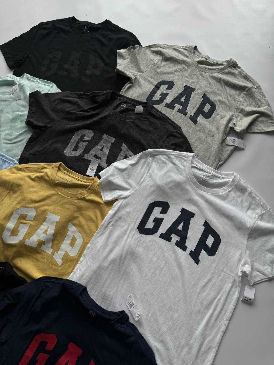 Оригінальні футболки Gap