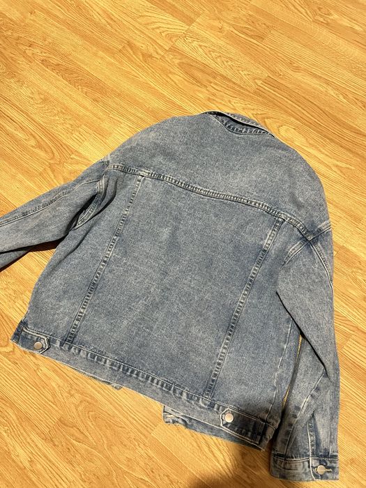 Продам жіночий джинсовий жакет