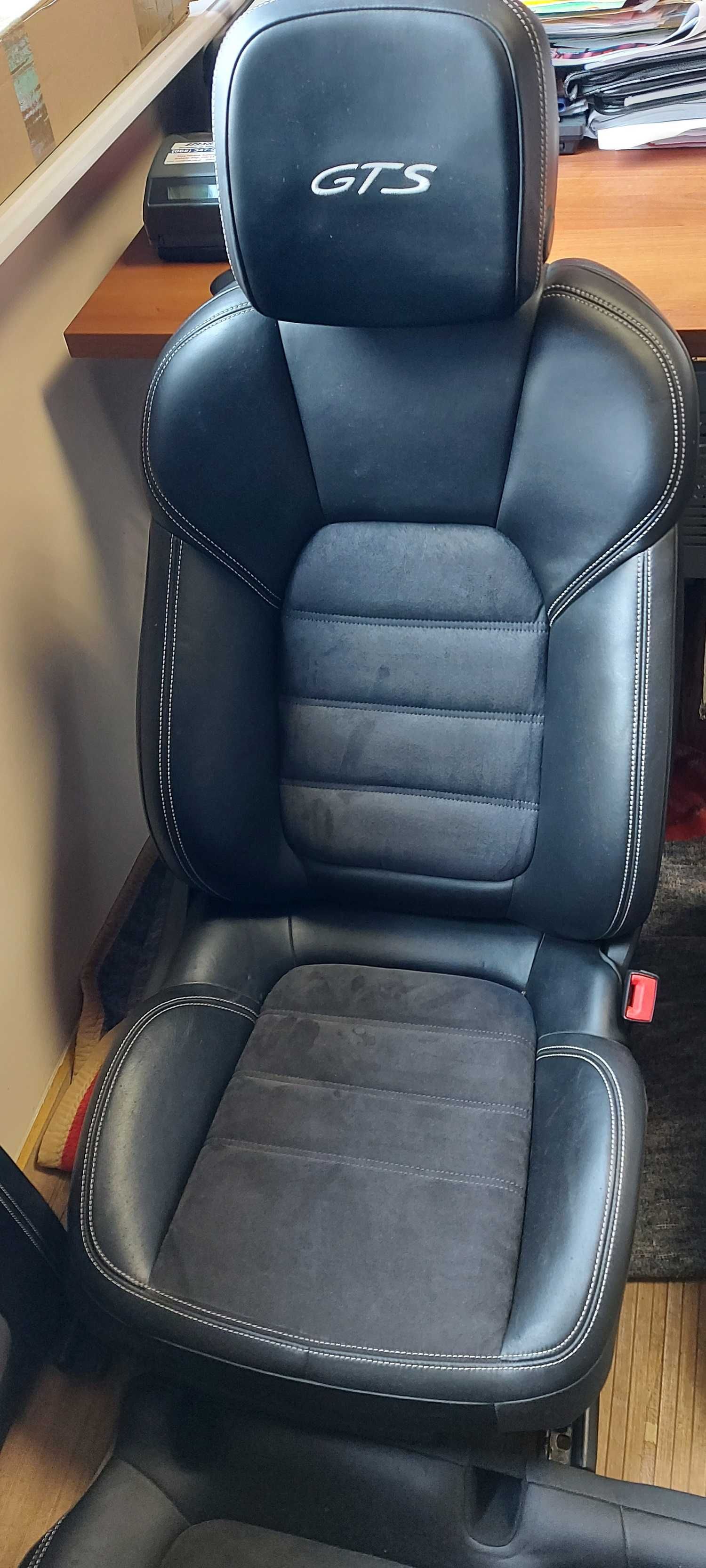 Fotele kanapa Porsche Macan GTS
