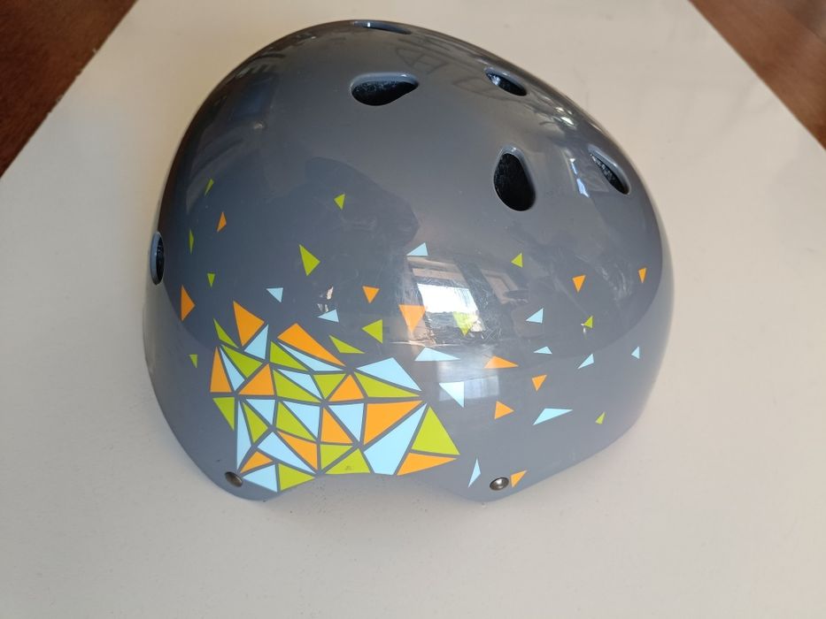 Kask na hulajnogę i rolki czy rower orzeszek rozmiar S/M