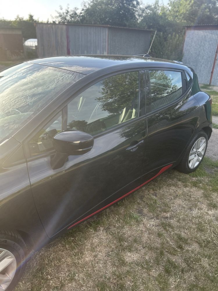 Renault clio 4 1.2 benzyna  2013 r