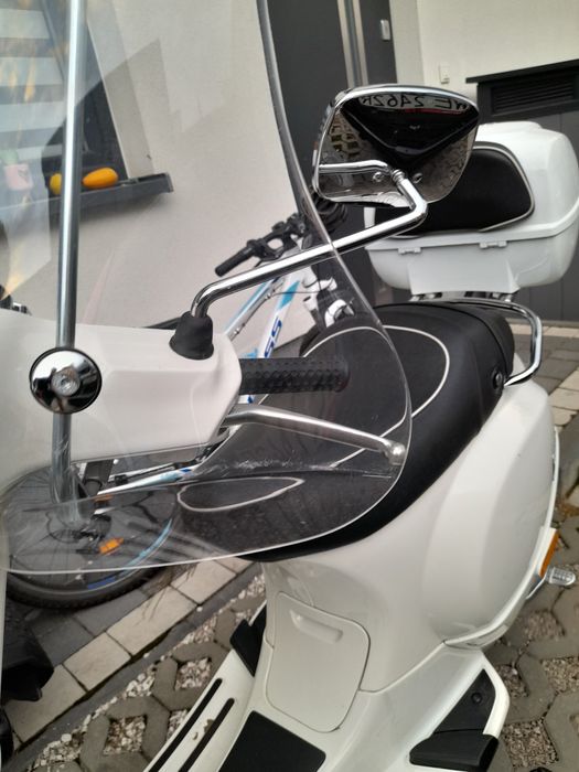 Szyba wysoka Oryginalna Vespa S z mocowaniem  OKAZJA ! ! !