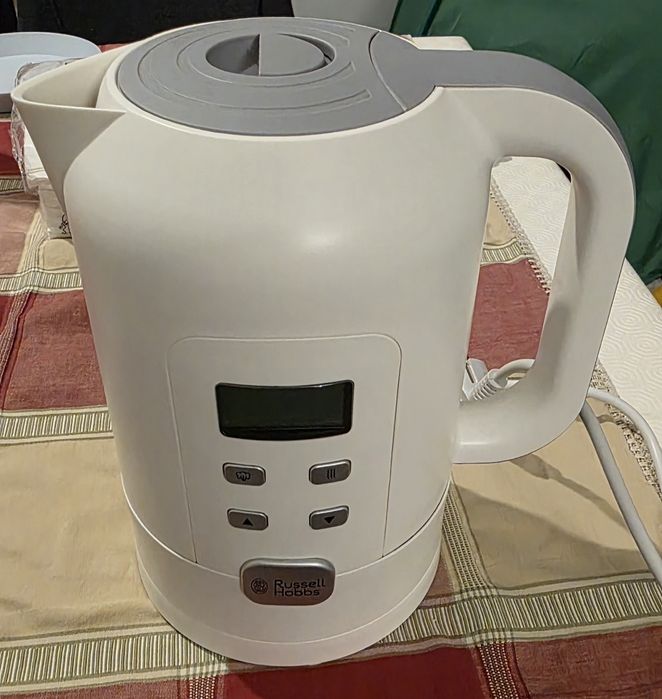 Fervedor Russel Hobbs