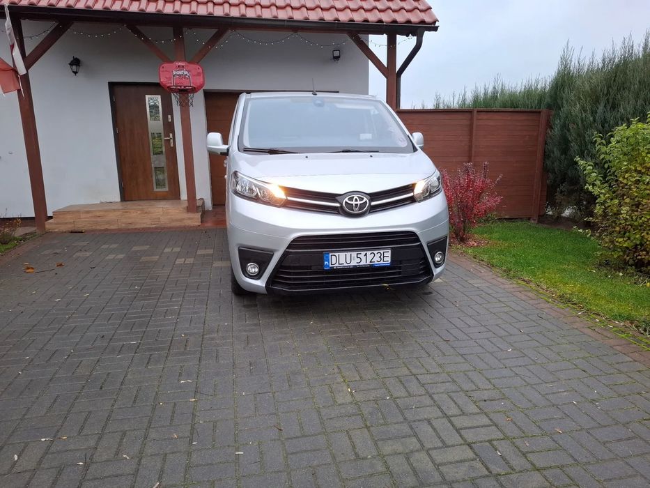 Toyota Proace Verso z Polskiego Salonu w Super Stanie.