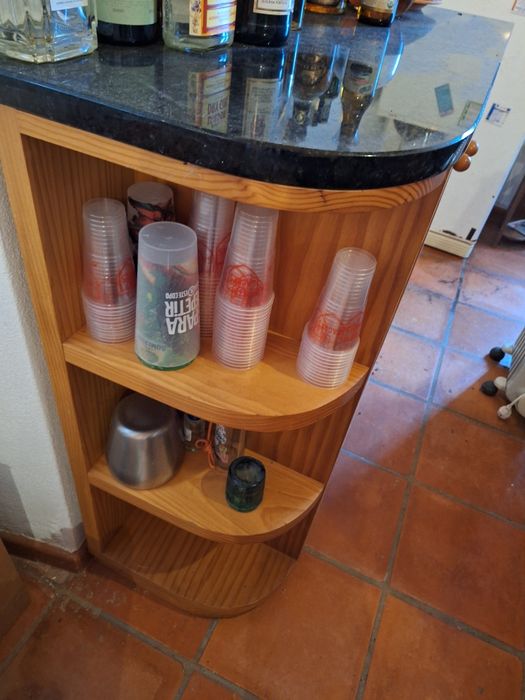 Movel Bar com tampo em marmore