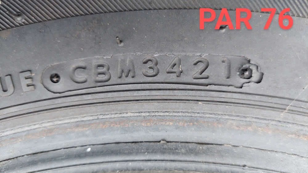 Opony zimowe 2szt. Bridgestone Blizzak 215/65/16 C par 76