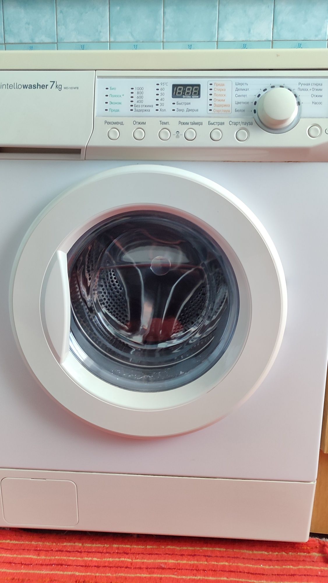Пральна машинка LG Intellowasher WD-1074-FB