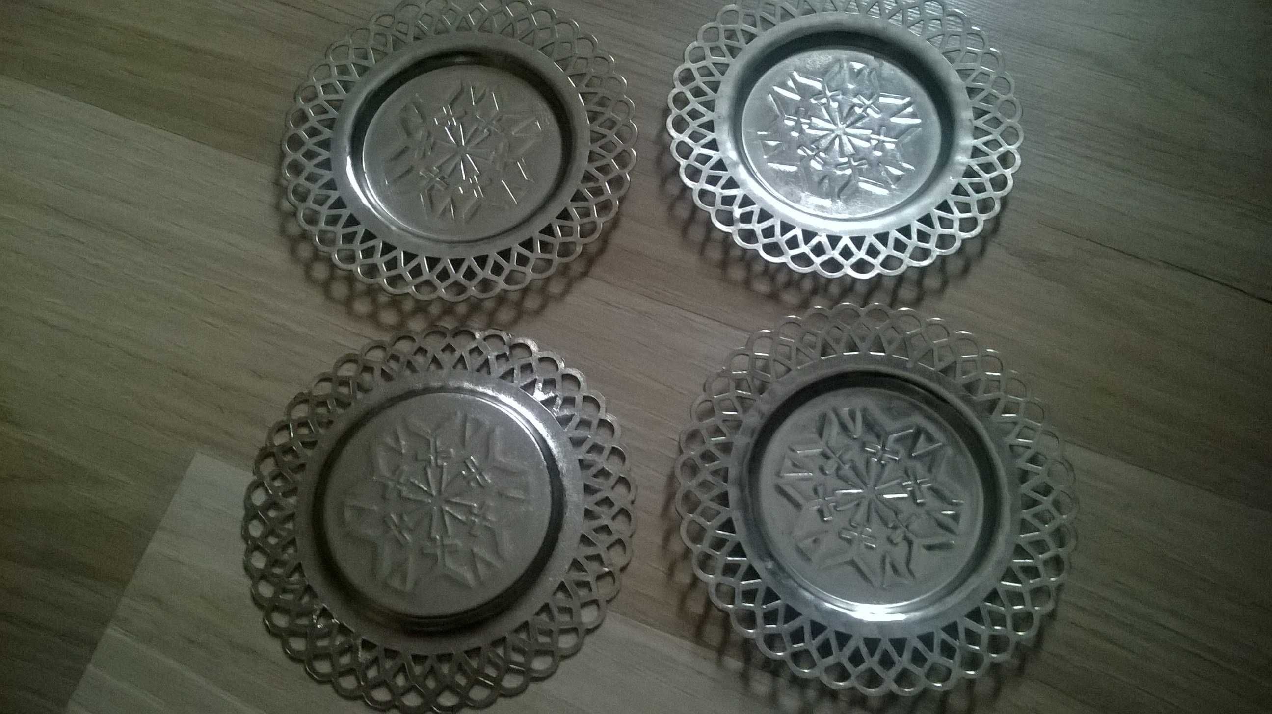Podstawki pod szklanki, 4 szt., (motyw śnieżynka), spodek