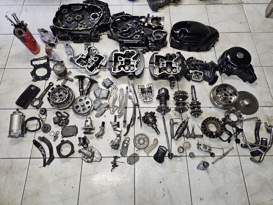 Suzuki VL 800 silnik części kapa sprzęgło głowica wałek tryb Magneto