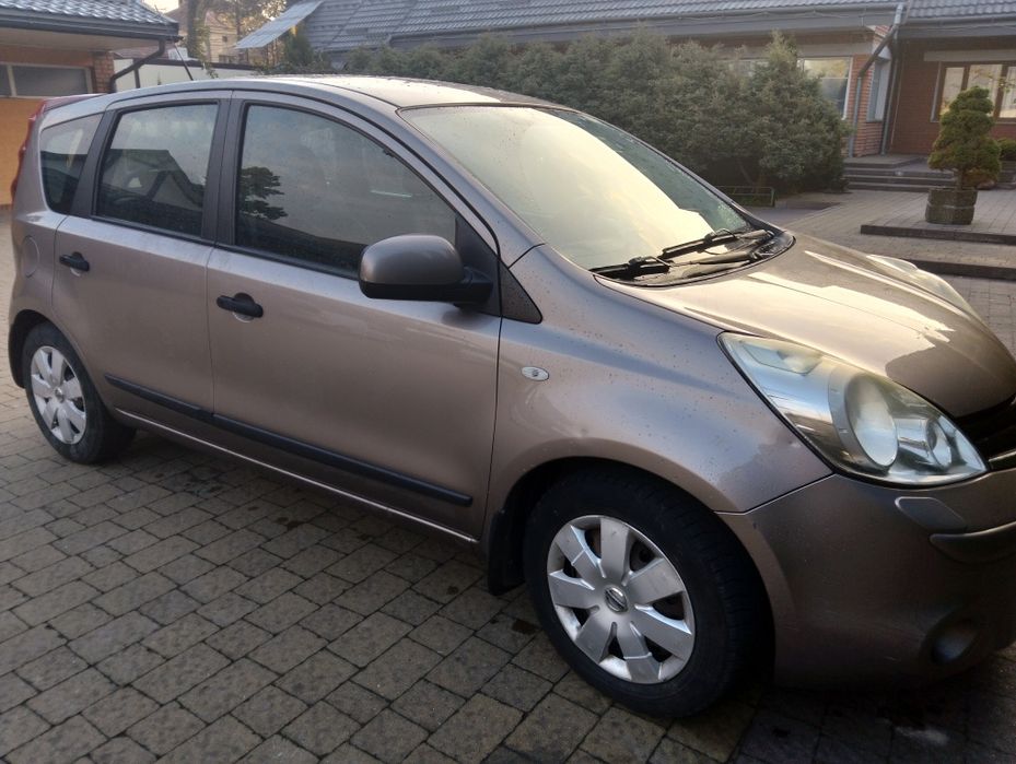 Авто Nisan Note 2012