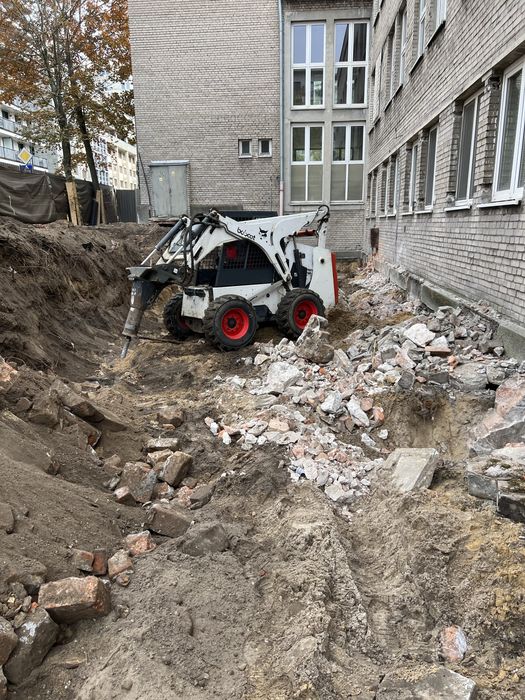 Rozbiórki wyburzenia budynków roboty ziemne transport koparki