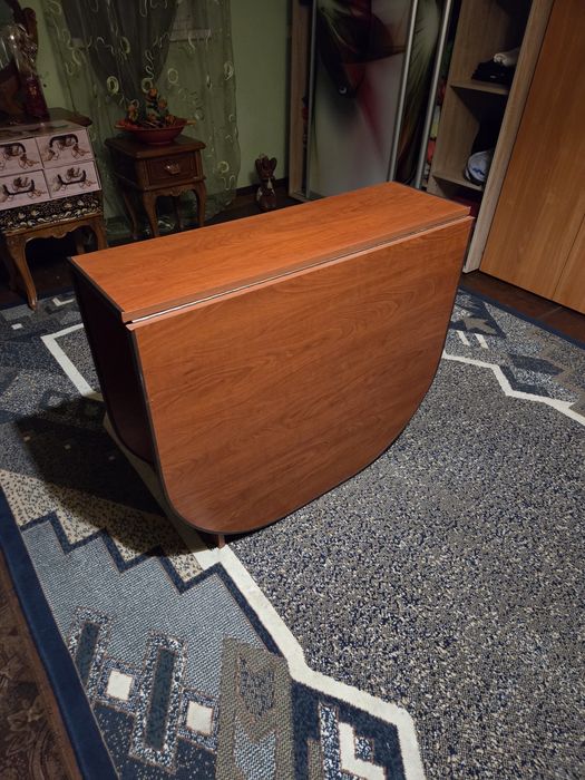 Продам розкладний стол