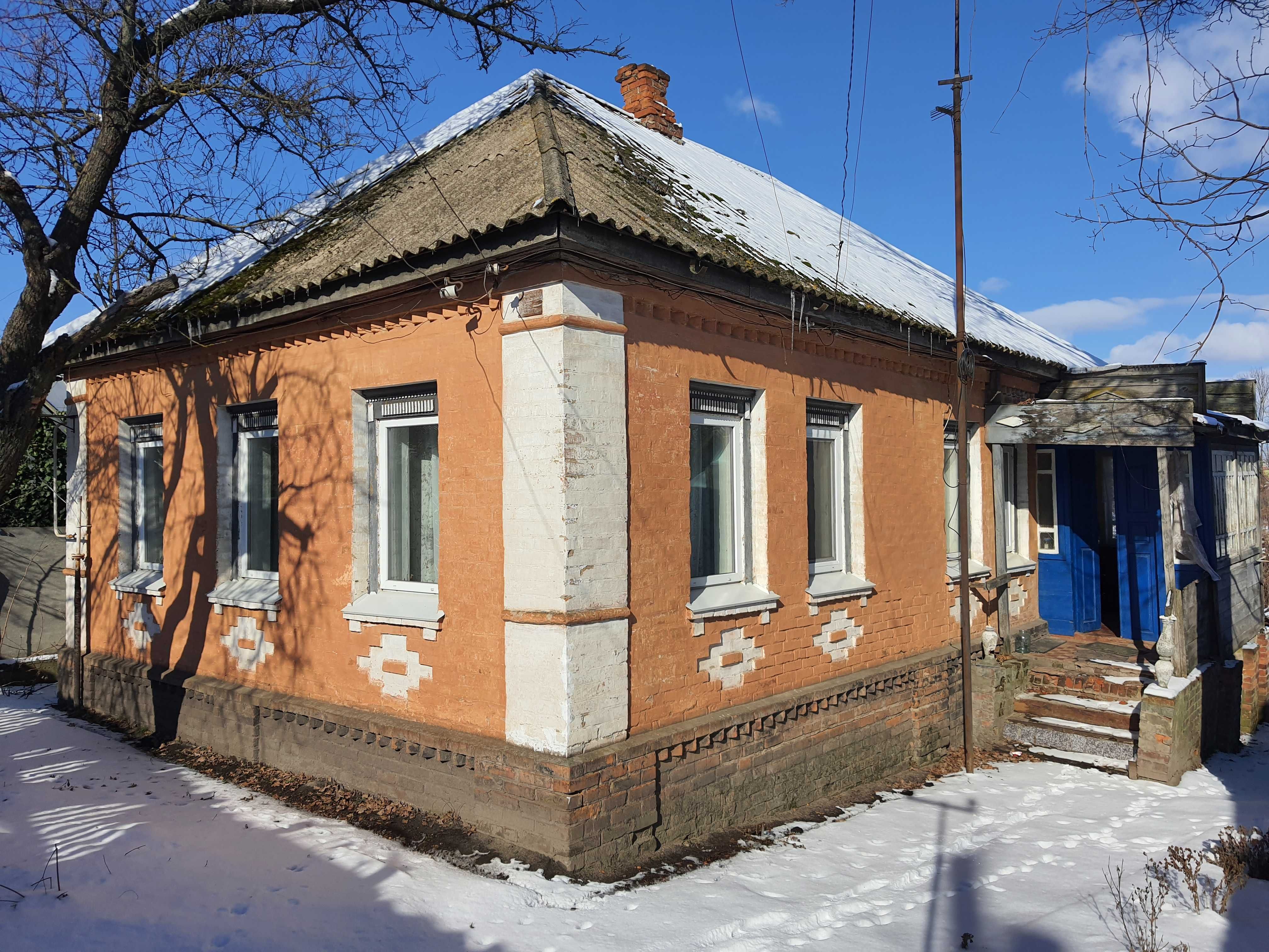 Продам будинок в центральній частині м.Ічня, Чернігівська обл.
