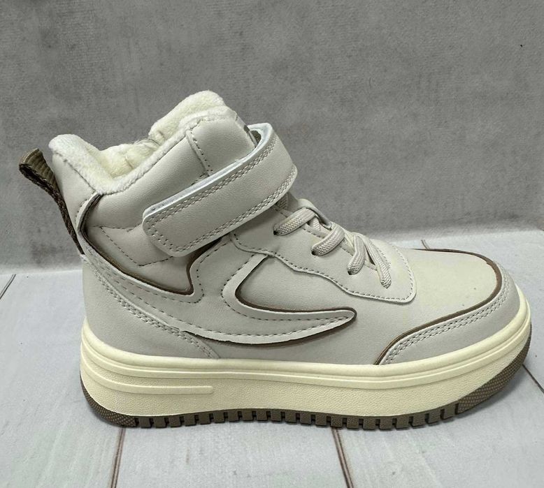 Зимові дитячі кросівки на овчині  Clibee 37-38 бежеві