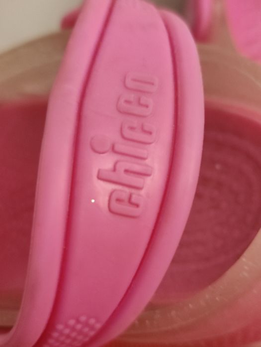 Sandália tipo Crocs da Chicco tamanho 25