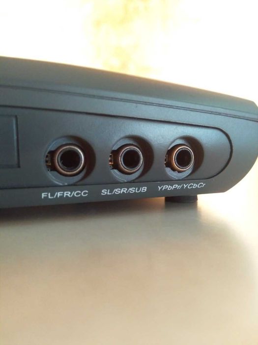 ДВД -плеер новый -портативный Европа