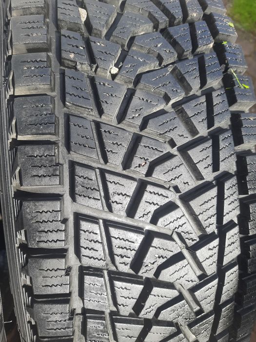 235/65 R17 opony zimowe  ostre 4x4 jeep touareg ML pajero