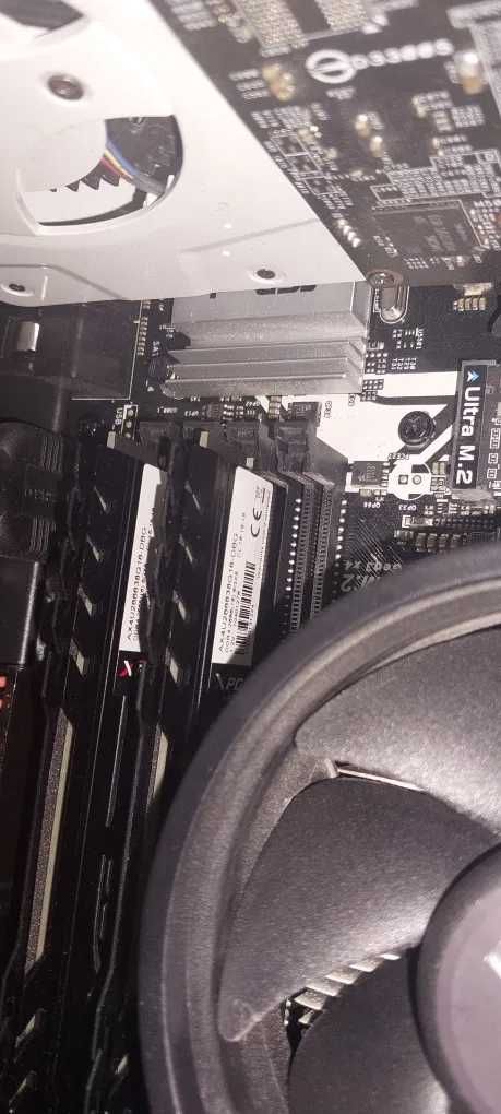 KOMPUTER ASRock A320M/AMD Ryzen 5 1400/GTX 960/2.25TB/16GB DDR4