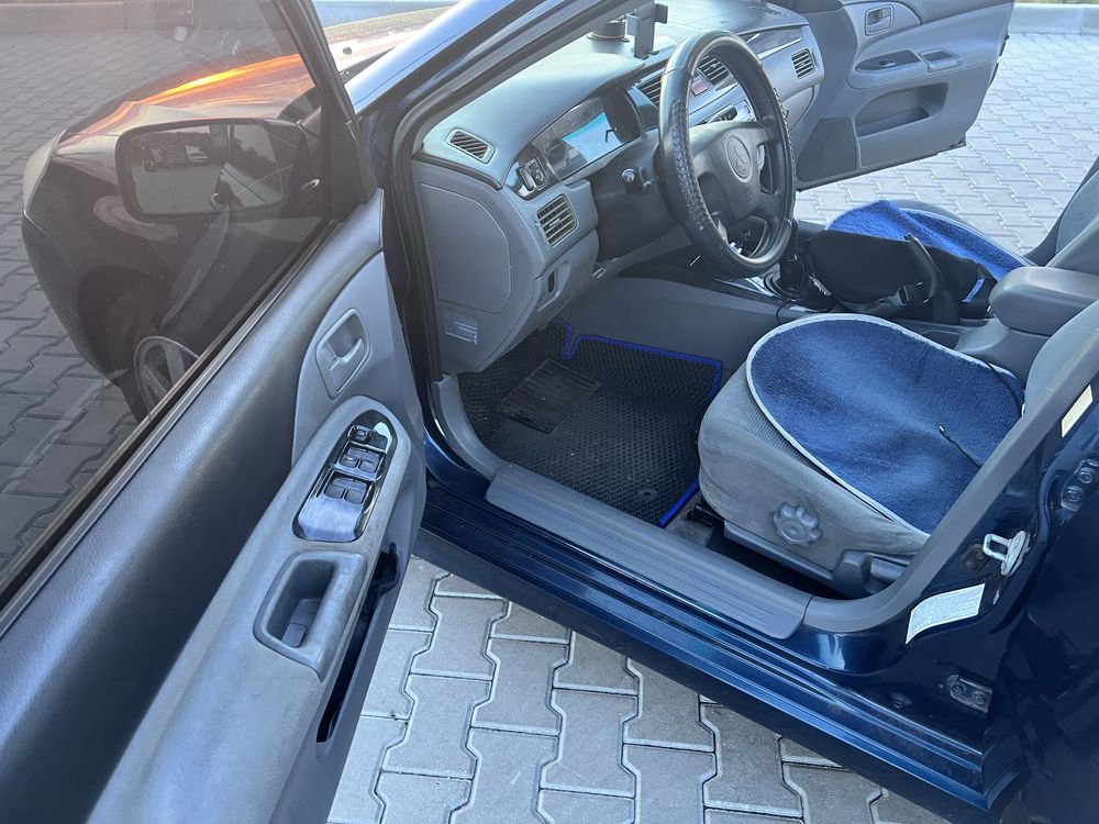 Mitsubishi lancer 9