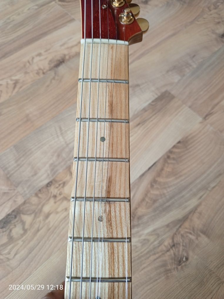 Gitara lutnicza, przetwornik zebra , klucze grover