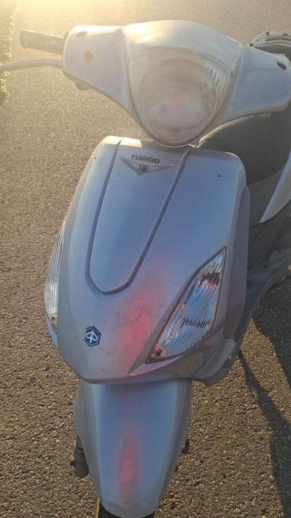 Piaggio fly 125cc 4700 przebiegu !! Już można dzwonić