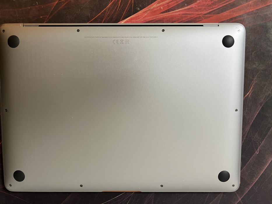 Macbook air 2020 m1 терміновий продаж