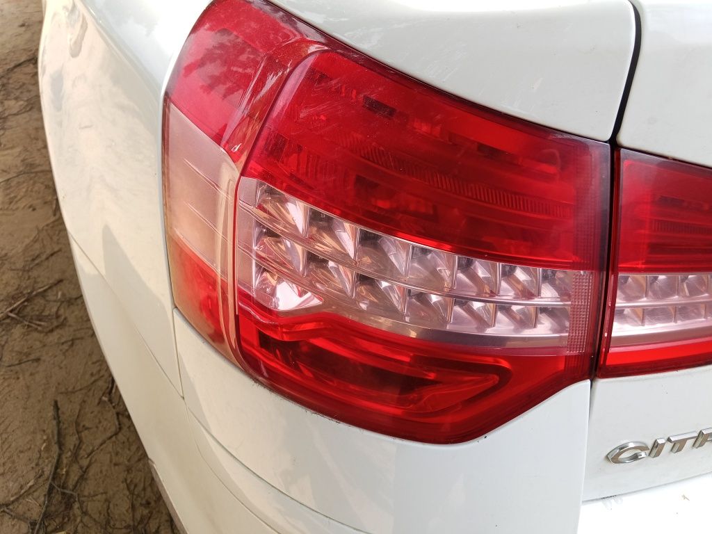 Lampa lewy tył Citroen C5 x7 III sedan