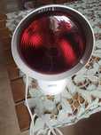 Lampa na podczerwień, rozgrzewająca.