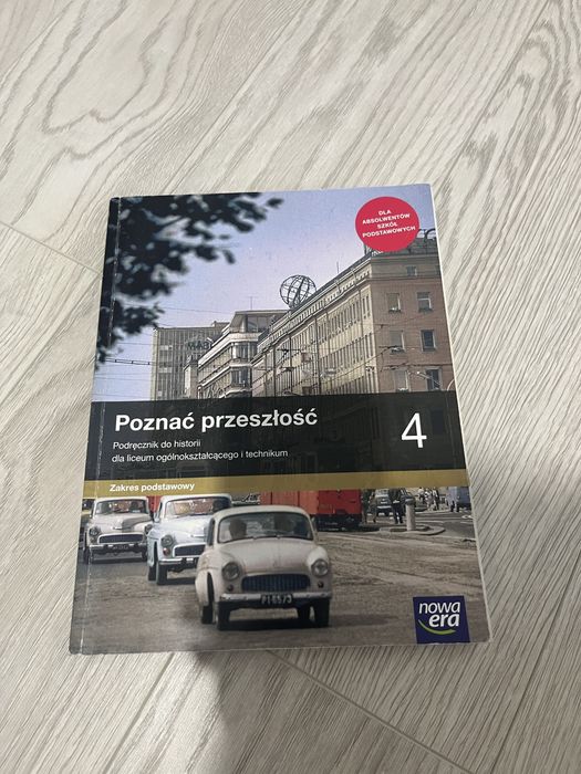 Poznaj przyszlosc 4- ksiazka od histori klasa 4