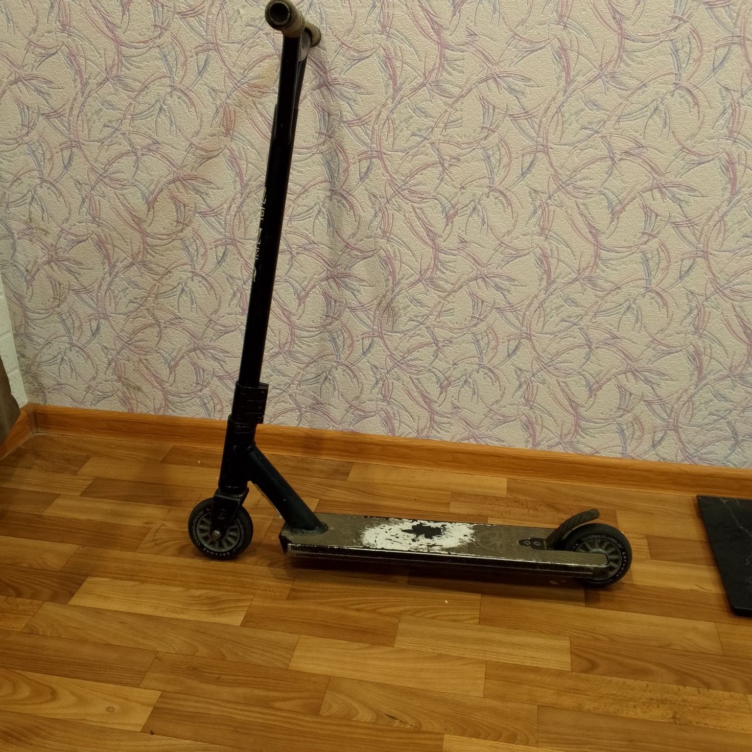 Продам самокат трюковий