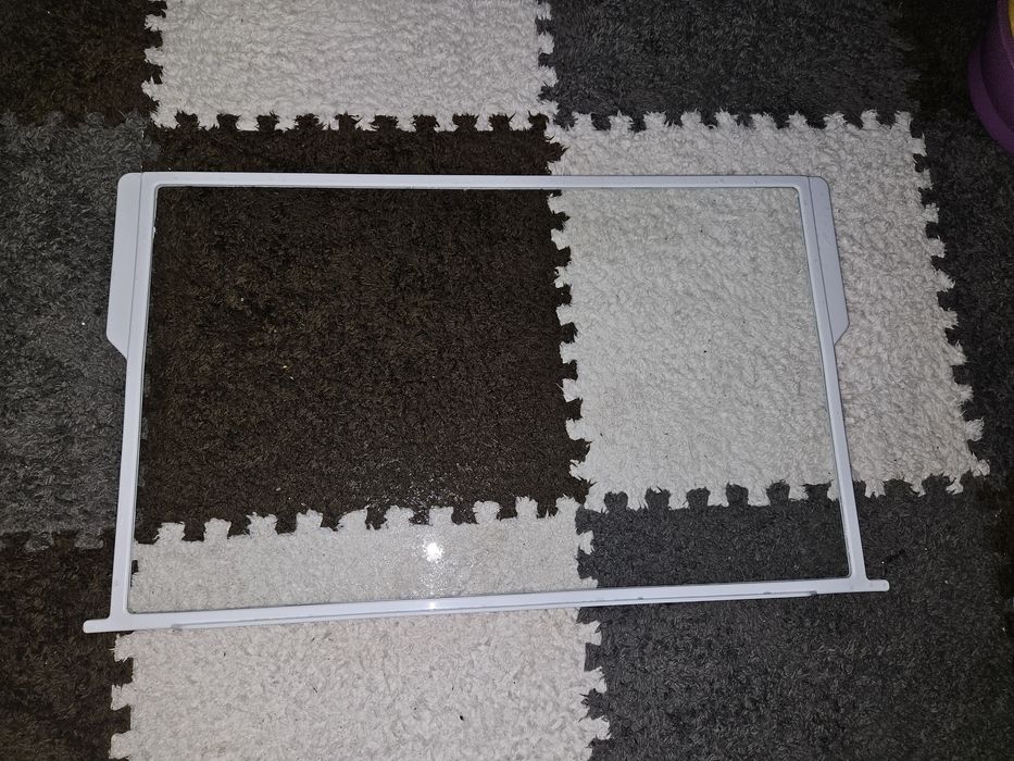 Полички до холодильника indesit, індезіт