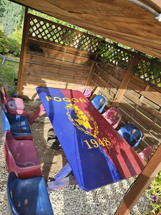 Pogoń Szczecin  stół