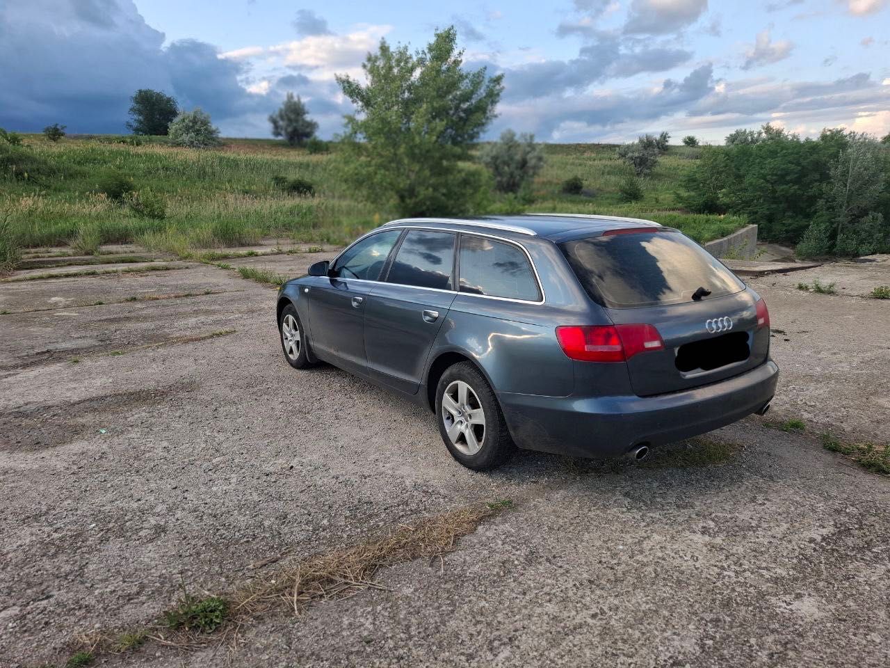 продается ауди а6с6 v6 автомат в отличном состояние АВАНТ