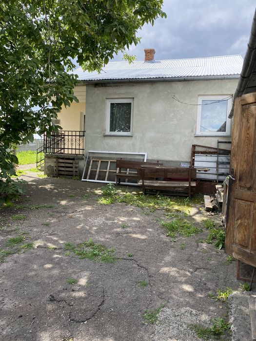 Ділянка 14 соток у Зубрі з будинком під реконструкцію