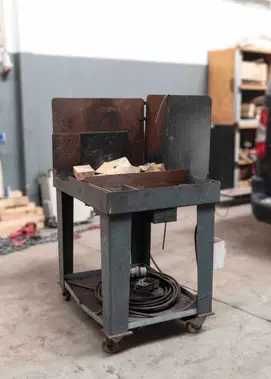 Forja com motor elétrico