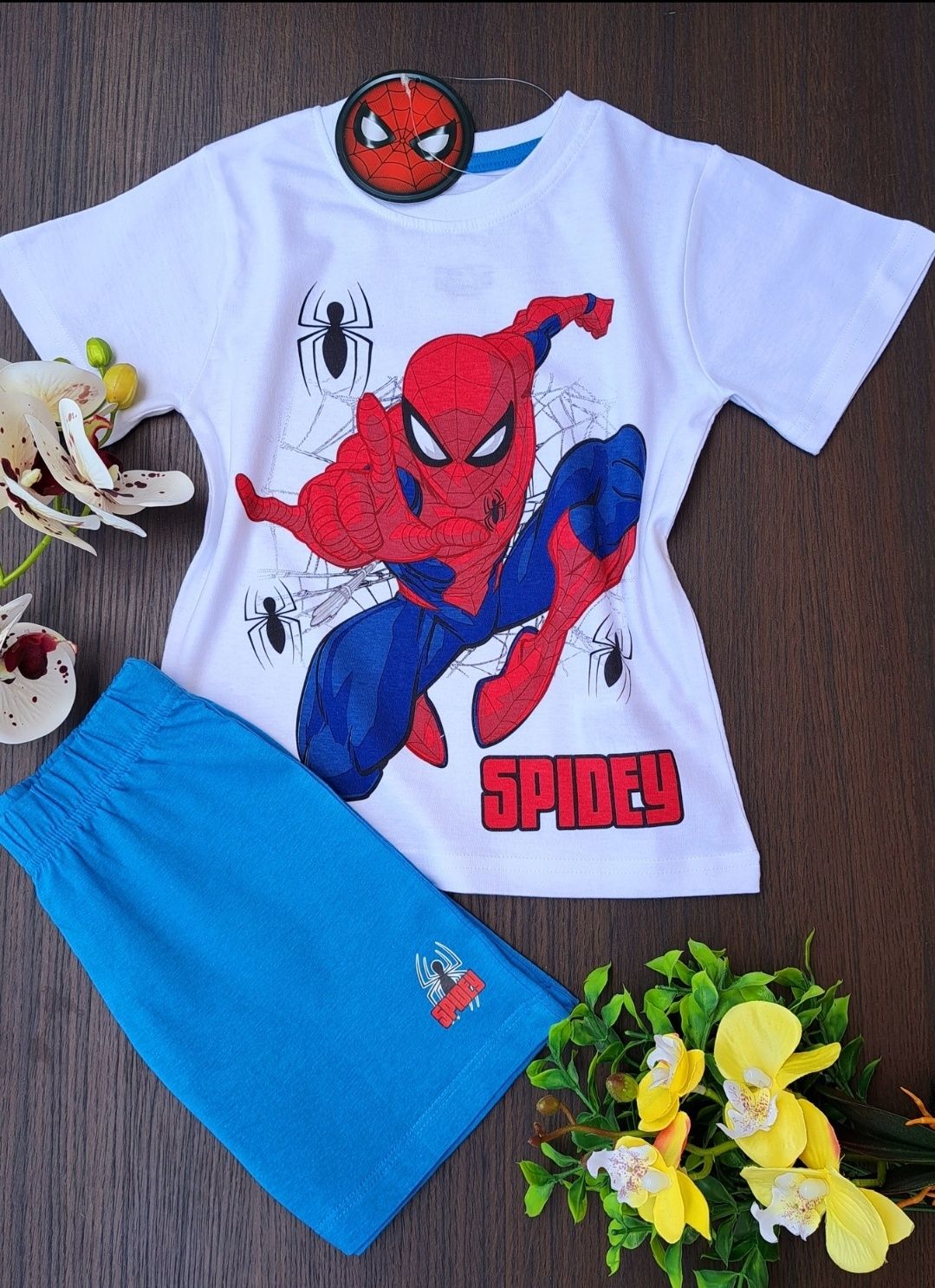 Piżama chłopięca komplet Spiderman spodenki bluzka 128