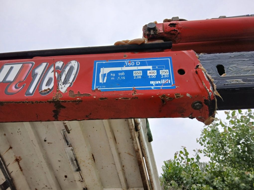 Carrinha Iveco basculante e grua
