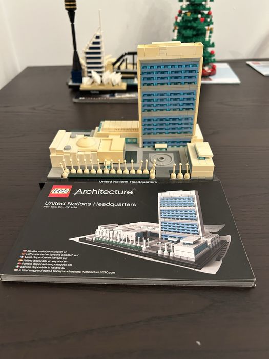 Lego Arquitetura 21018 - United Nations Headquadters