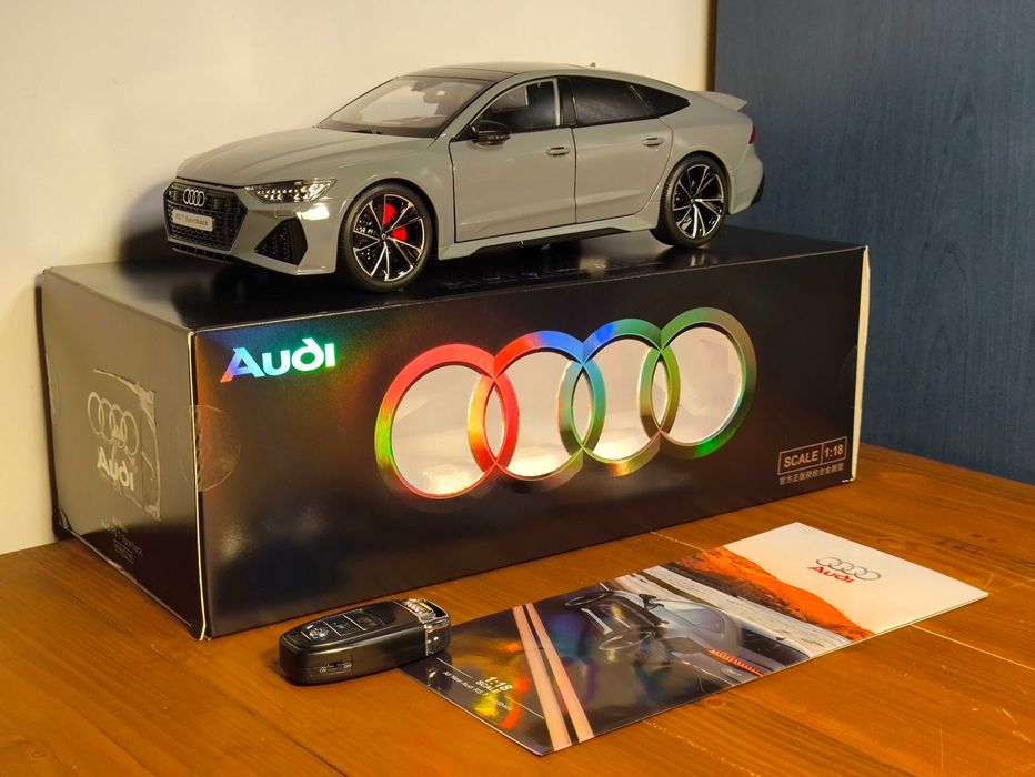 Audi RS7 1:18 szczegółowy model